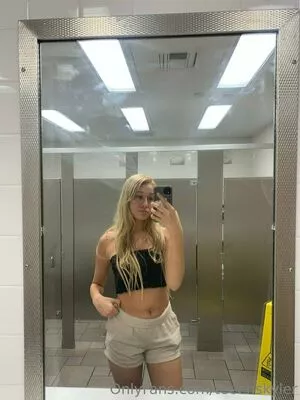 SkylerStormxo nude photo #0012