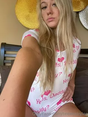 SkylerStormxo nude photo #0116