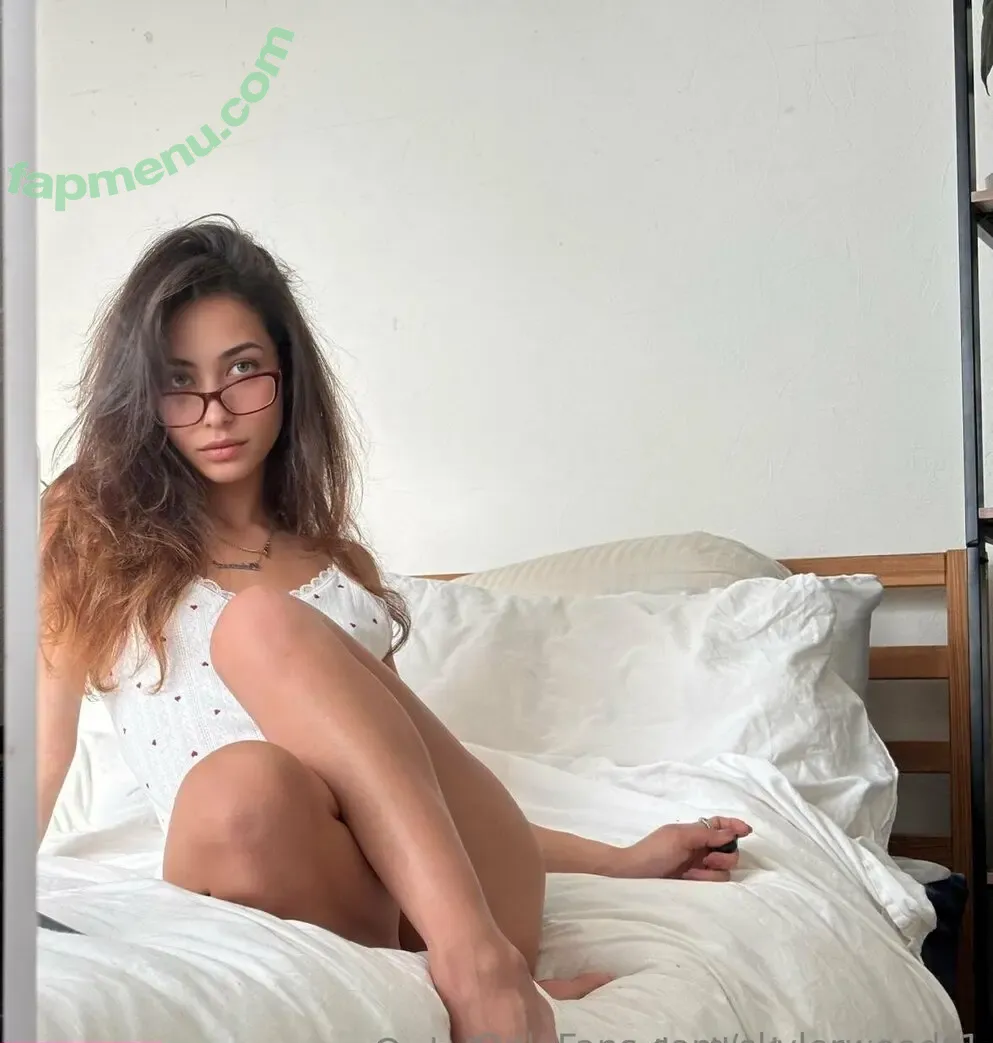 skylerwoods1 nude photo #0020 (sky_woods1)
