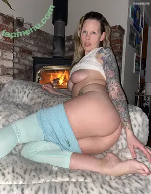 skylerxo / XOXOSkyler1 / _skyler_xo / snackingwithskyler nude photo #0341