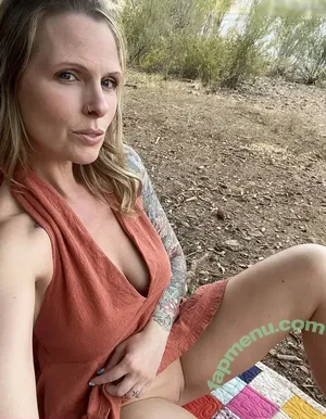 skylerxo / XOXOSkyler1 / _skyler_xo / snackingwithskyler nude photo #0595