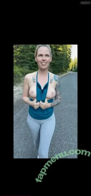 skylerxo / XOXOSkyler1 / _skyler_xo / snackingwithskyler nude photo #0855