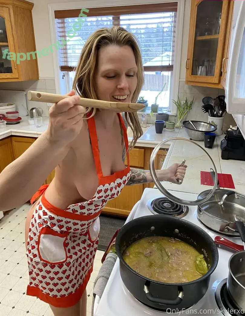 skylerxo nude photo #0375 (XOXOSkyler1 / _skyler_xo / snackingwithskyler)