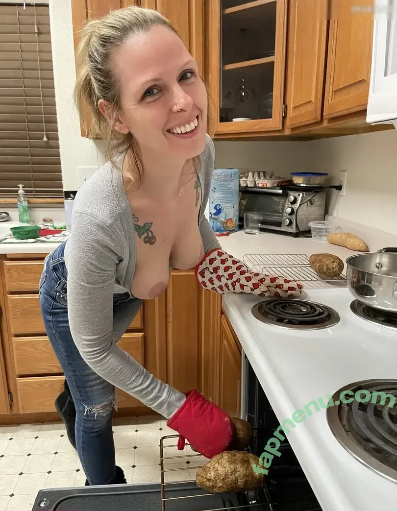 skylerxo nude photo #0736 (XOXOSkyler1 / _skyler_xo / snackingwithskyler)