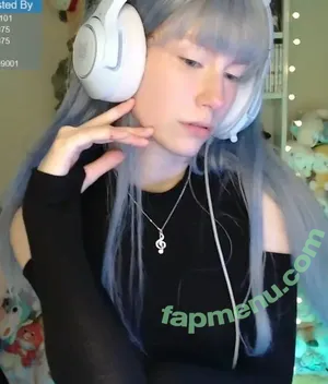 Skymi_chan nude photo #0577