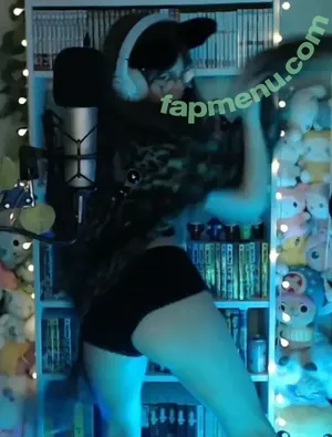 Skymi_chan nude photo #0764