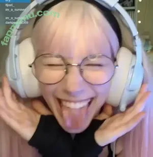 Skymi_chan nude photo #0837