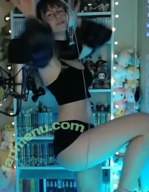 Skymi_chan nude photo #0858