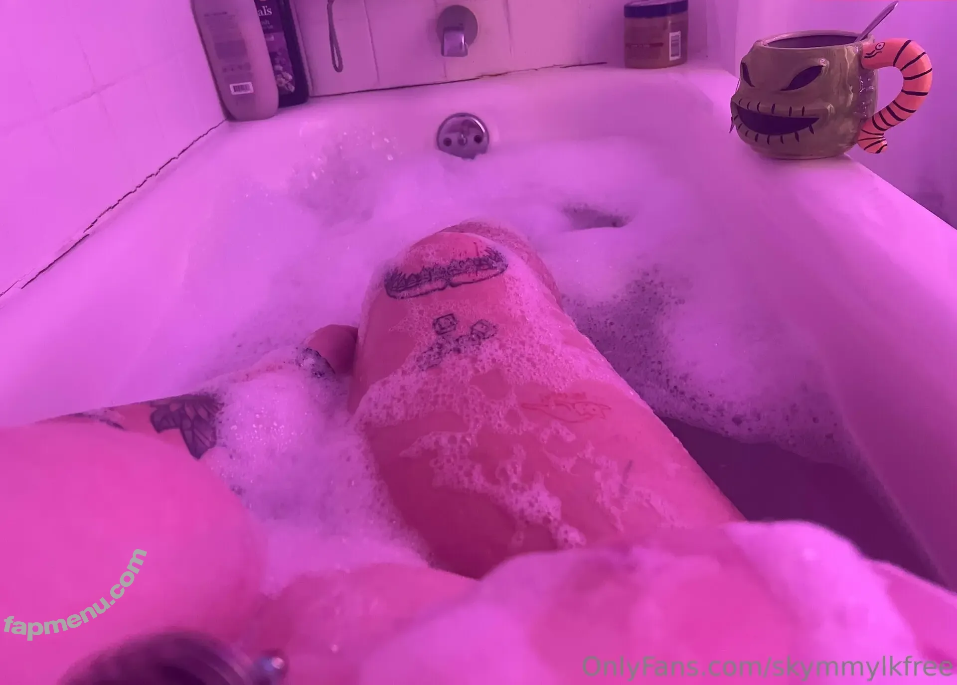 skymmylkk nude photo #0007 (skymmylkk)