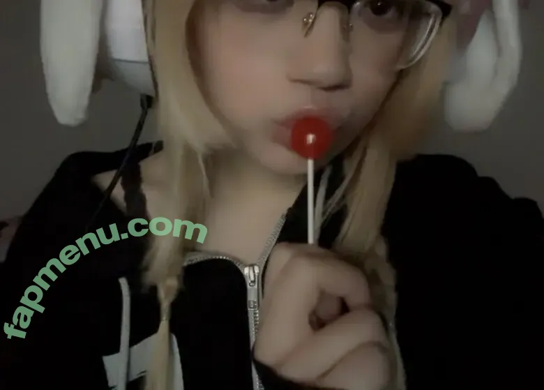 skynyster nude photo #0006 (skynysterforest / supertfyaoi)