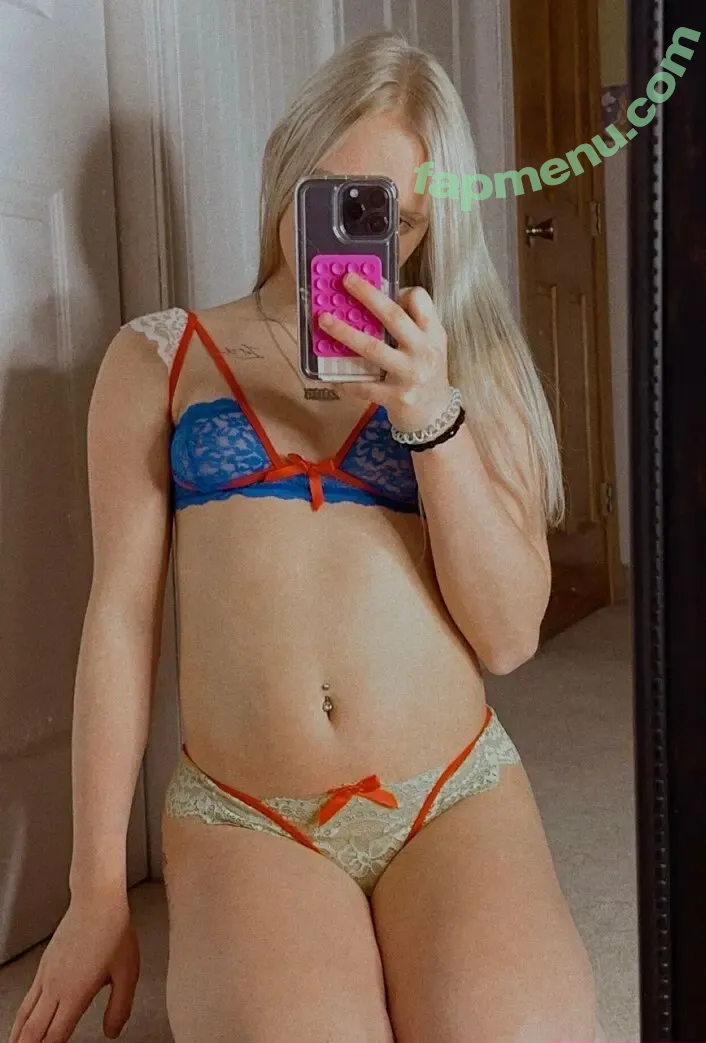 skyraeee04 nude photo #0002 (skyraeee04)
