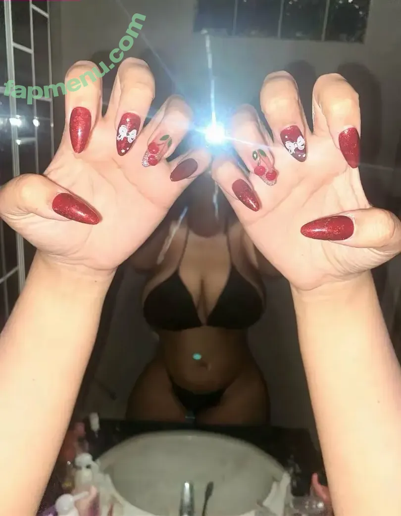 Skyxx_xxxx nude photo #0035 (zeussss.xx)