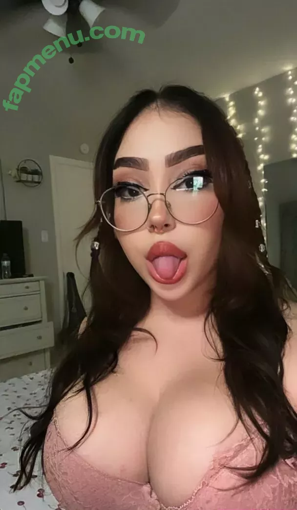 skzdesiree nude photo #0010 (skzdesiree)