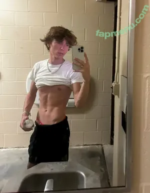sl1mshady7 / williamlamp nude photo #0012