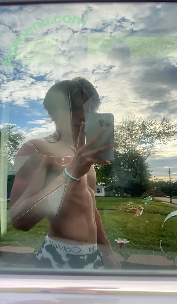 sl1mshady7 nude photo #0008 (williamlamp)