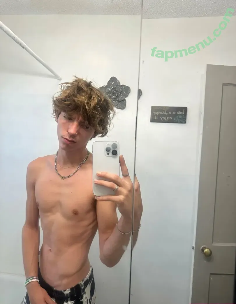sl1mshady7 nude photo #0010 (williamlamp)