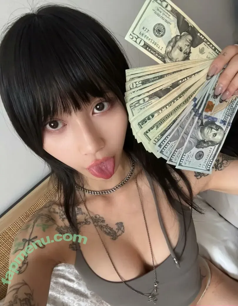 sl33zyskiz nude photo #0177 (sl33zyskiz)