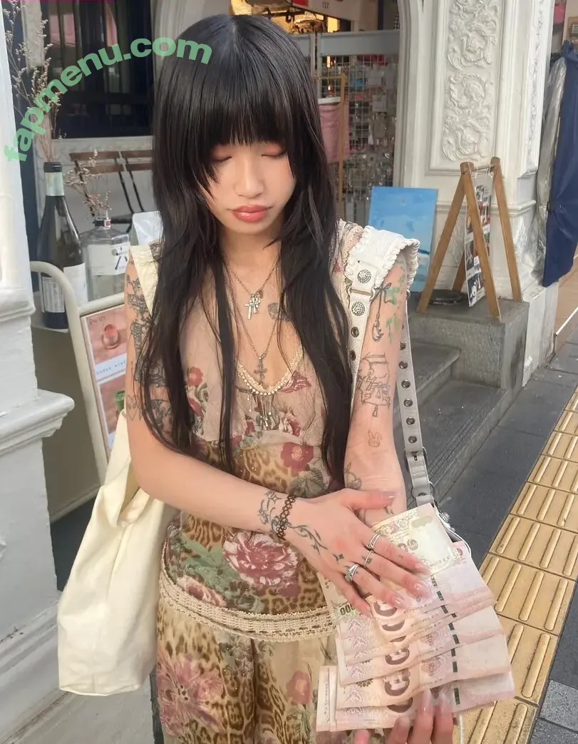 sl33zyskiz nude photo #0198 (sl33zyskiz)