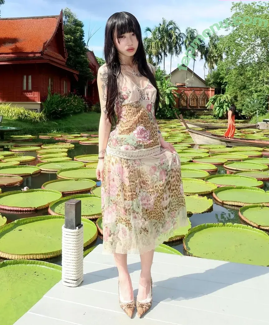 sl33zyskiz nude photo #0206 (sl33zyskiz)