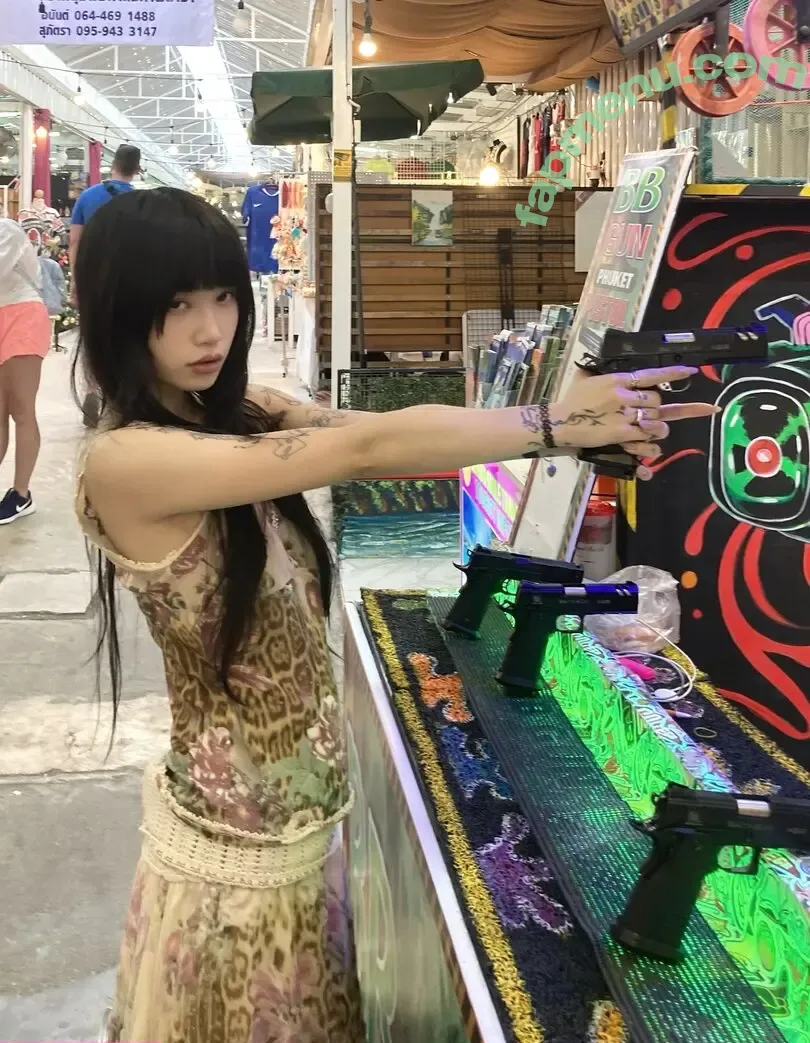 sl33zyskiz nude photo #0208 (sl33zyskiz)