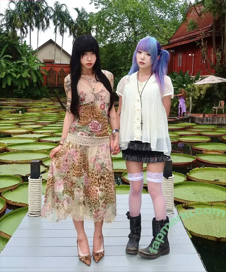 sl33zyskiz nude photo #0209 (sl33zyskiz)