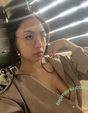 Slasharu / Raen nude photo #0001
