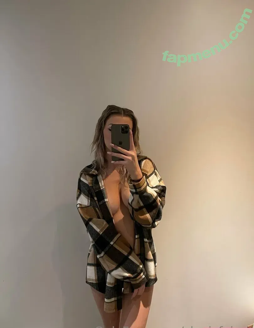 slavicfairyy nude photo #0032 (katbunniixoxo / luxbunnii / slavic.faery)