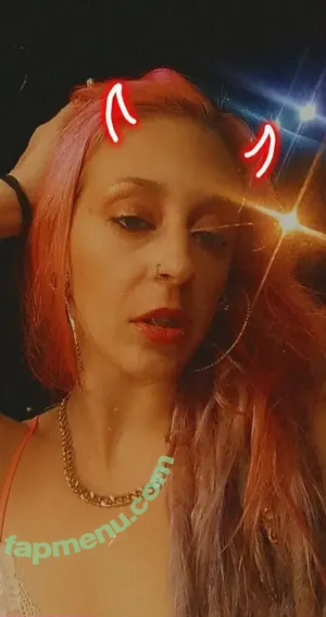 slayallday138 / gypsylinz22 nude photo #0008