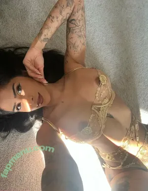 nude photo #0001