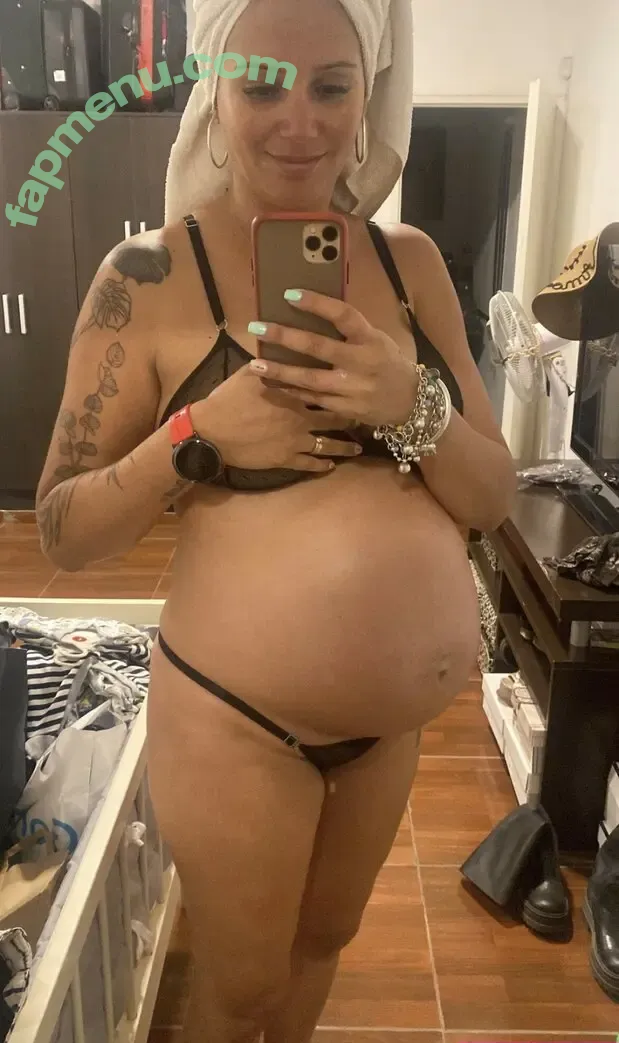 Sleeping-mommy nude photo #0004 (thesleepingmommy)