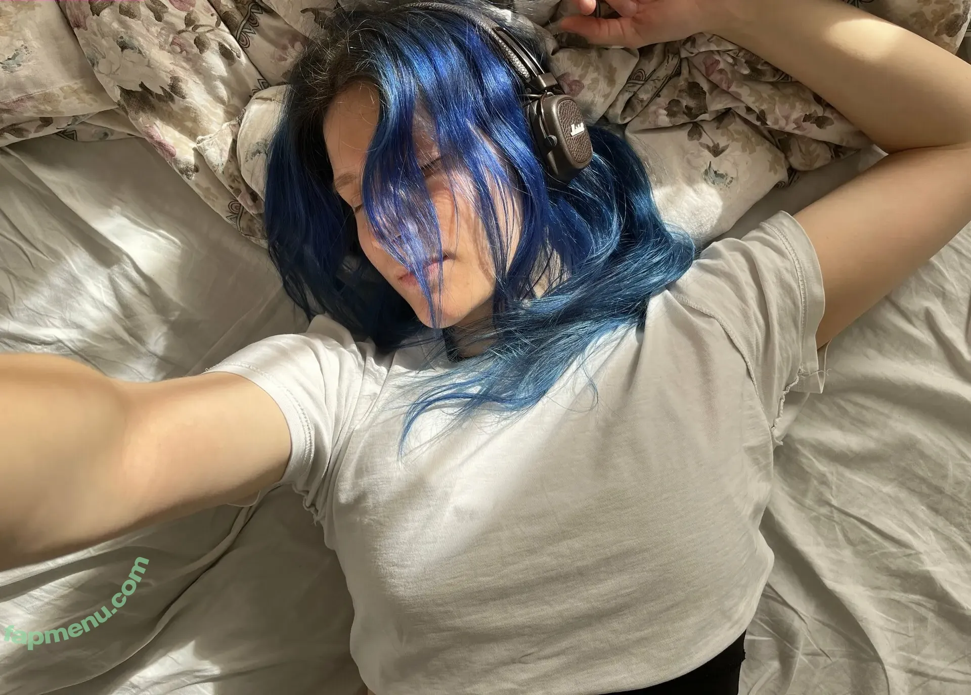 sleepingsonya nude photo #0011 (sleepingsonya)
