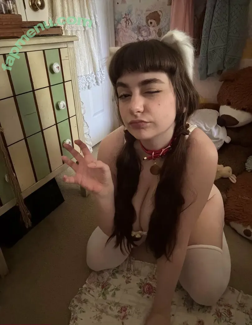 Sleepylittledolly nude photo #0057 (littlest.dollyy)
