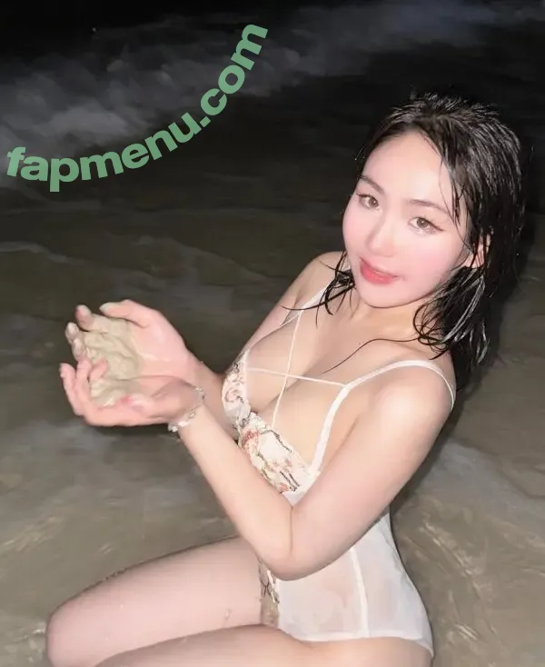 Slim nude photo #0039 (Skinny Asian Girls with Small Tits / slimofficial1)