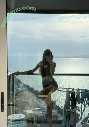 SlimKary / reel nude photo #0151