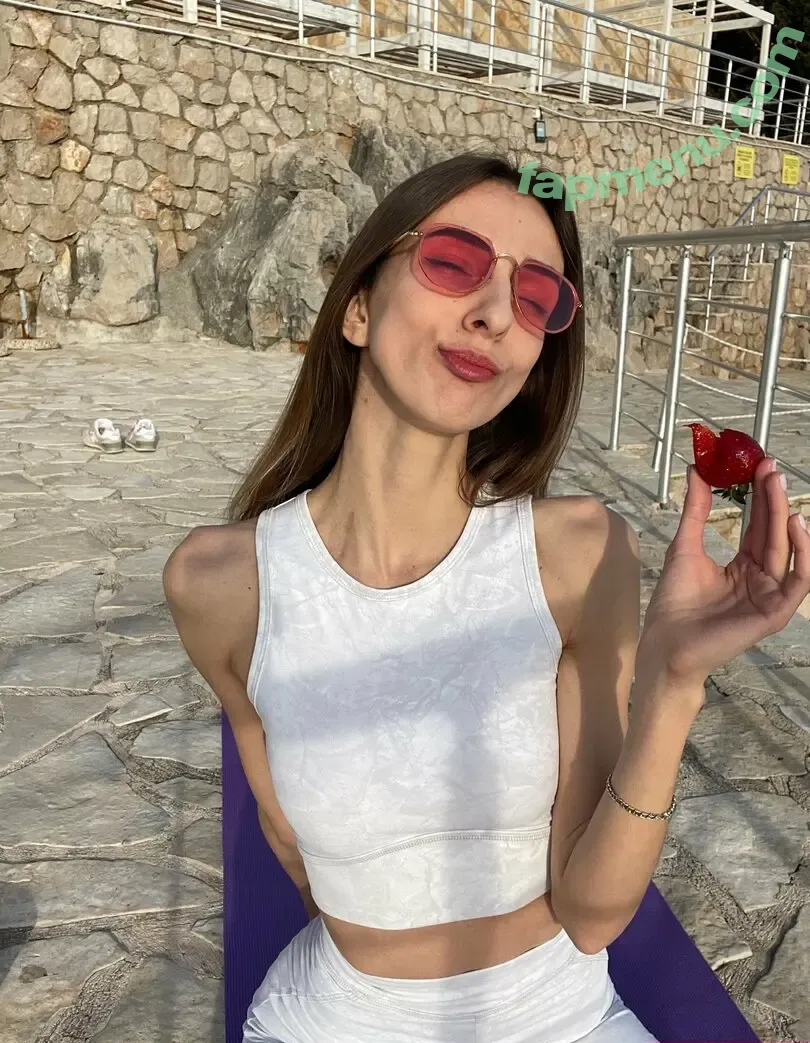 SlimKary nude photo #0166 (reel)