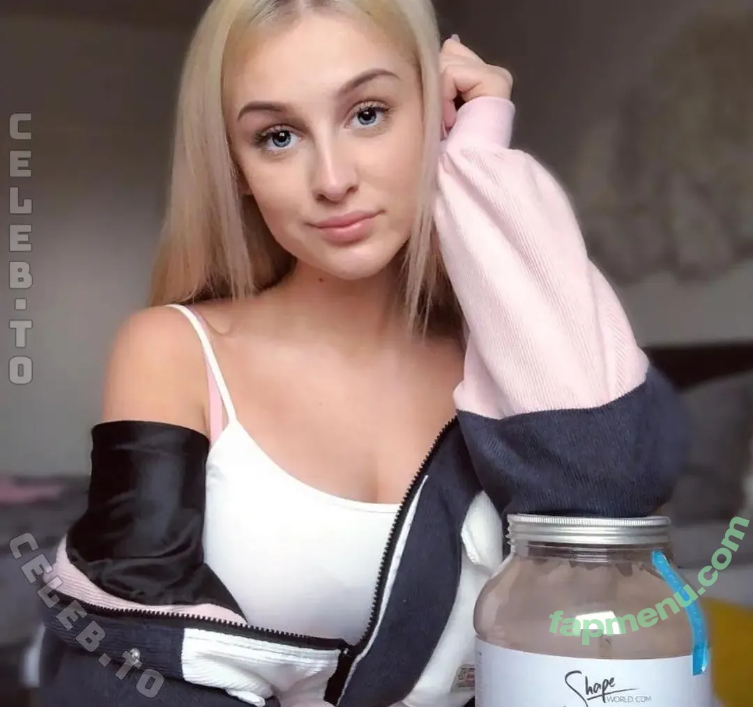 Slimladysashka nude photo #0036 (Sashkaskanal)