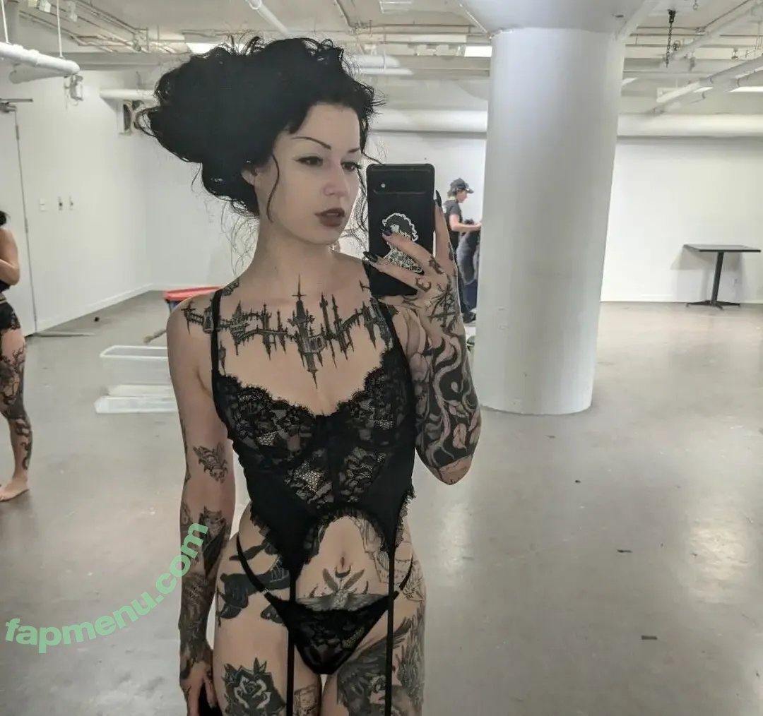 slimsaydeee nude photo #0012 (slimsaydeee)