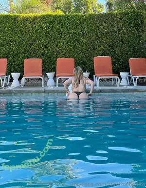 Slimthichealth nude photo #0370