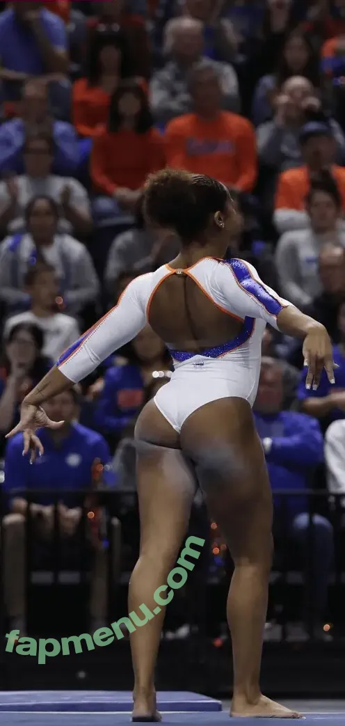 Sloane Blakely nude photo #0023 (Sloaneblakely)