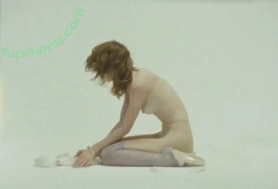 Slolphia nude photo #0017 (Slolphia)