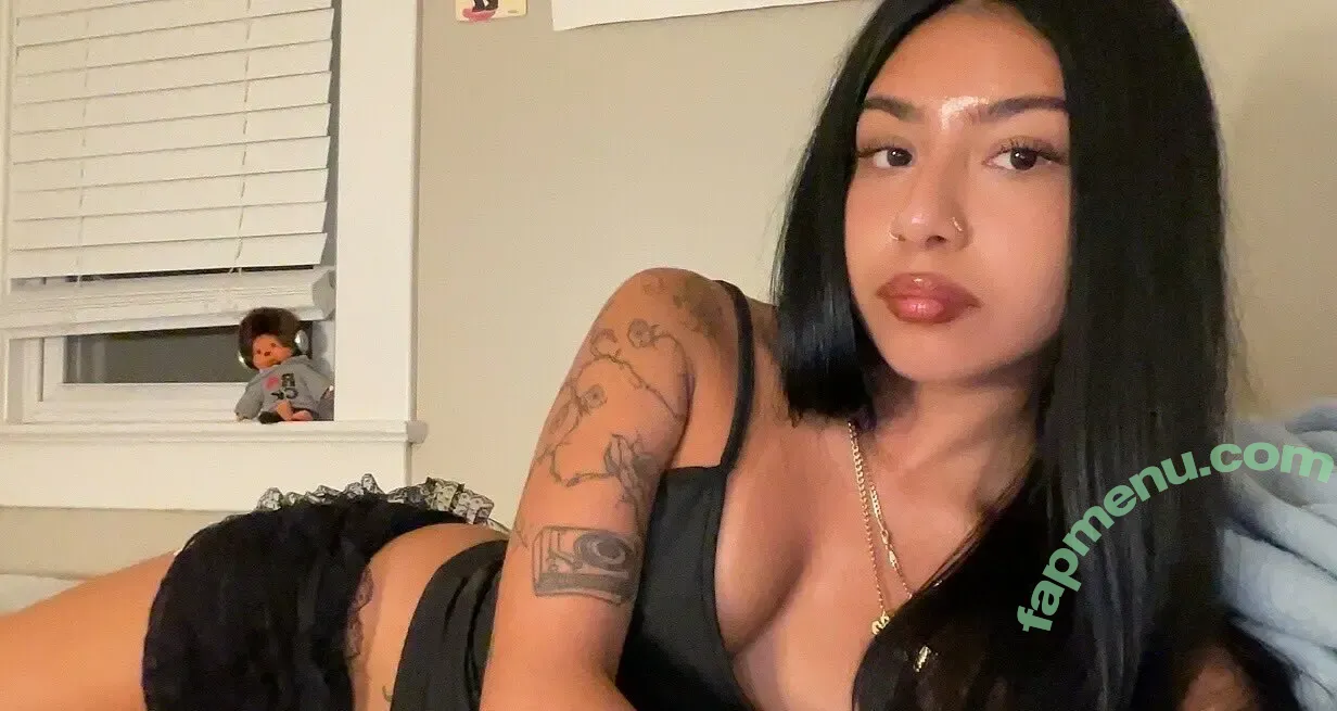 slush___puppy nude photo #0012 (slushpuppy____)