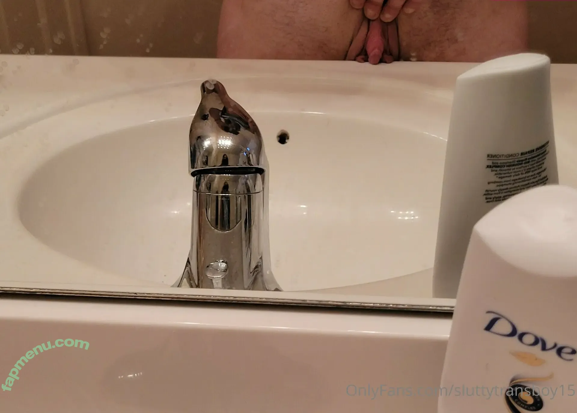 sluttytransboy15 nude photo #0014 (sluttytransboy15)