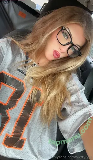 Slxttylyss nude photo #0300