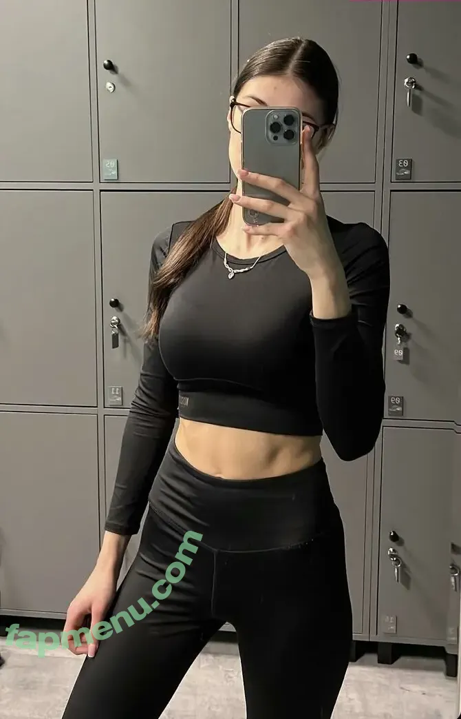 slythi nude photo #0016 (islythi)