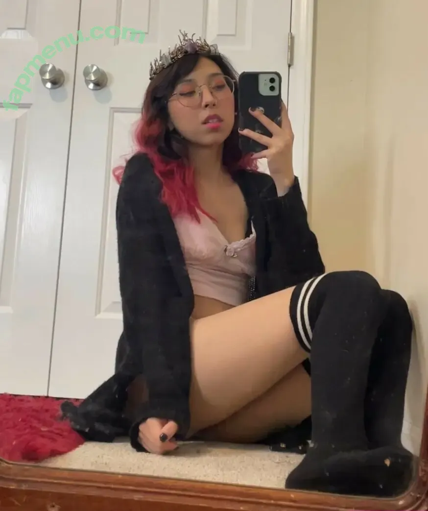 Small Bean Sami nude photo #0009 (smolbean.sami / smolbean_sami)