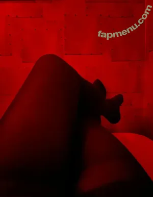 small_eve / smalleveplays nude photo #0006