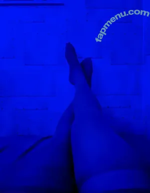 small_eve / smalleveplays nude photo #0008