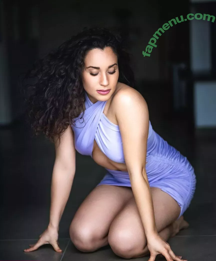 Smallcurlyfry nude photo #0004 (Lika / small_curlyfry)