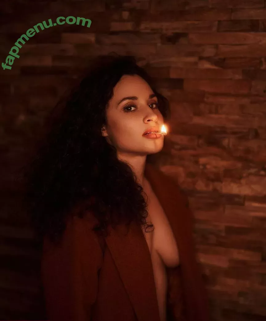 Smallcurlyfry nude photo #0006 (Lika / small_curlyfry)