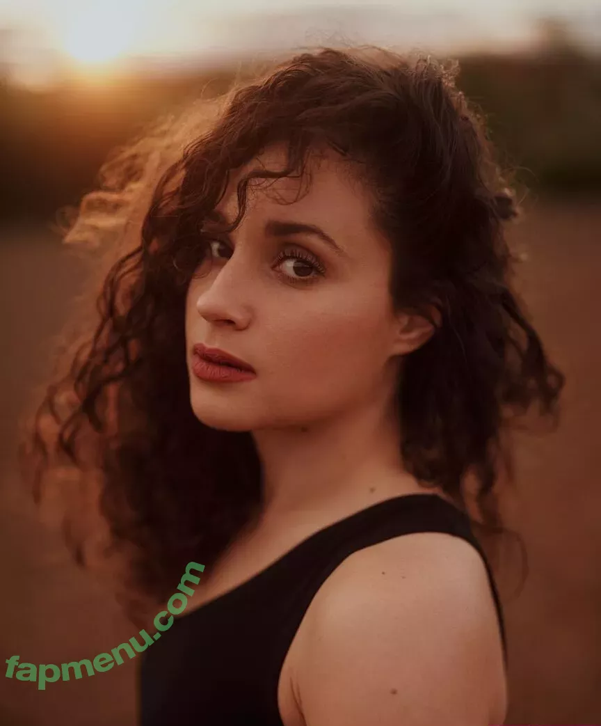 Smallcurlyfry nude photo #0015 (Lika / small_curlyfry)